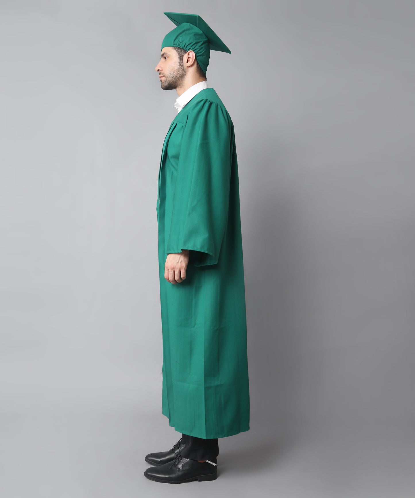 Kelly Green High School Graduation Gown & Cap Tassel