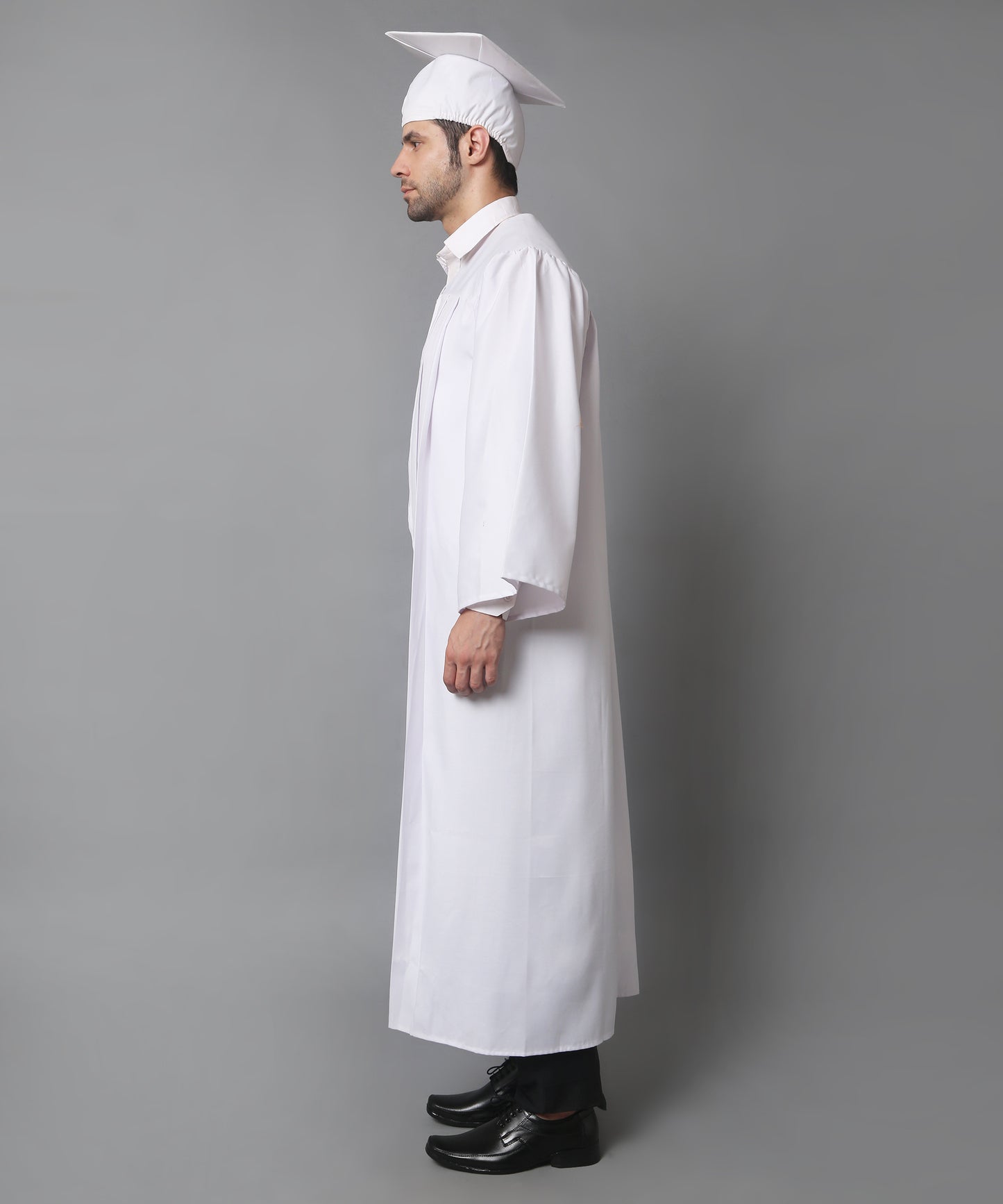 White High School Graduation Gown & Cap Tassel